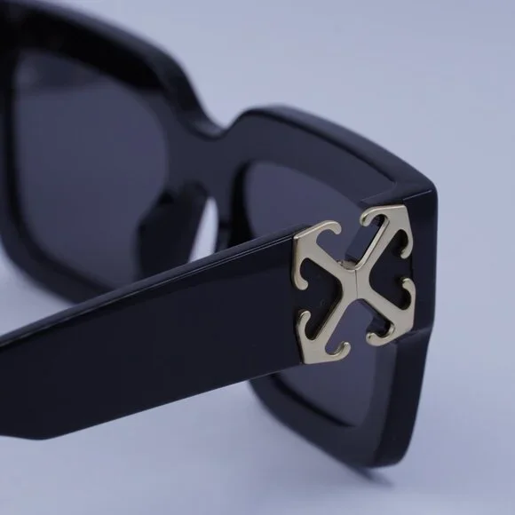 Off-White OERI14D MYSTIC 1007 Sunglasses Black Square Frame, Grey Lenses Off-White OERI14D MYSTIC 1007 Sunglasses Black Square Frame  main image 3